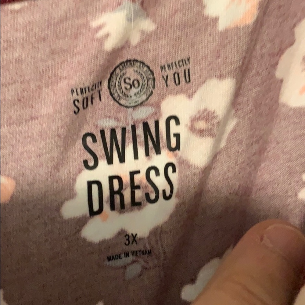Dress - Picture 4 of 4